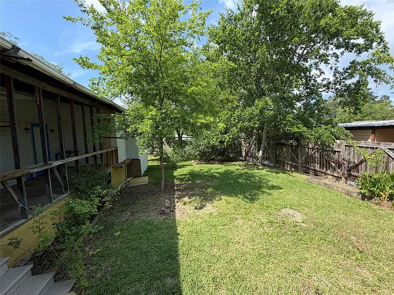 13724 Brigadier Dr — Photo 11