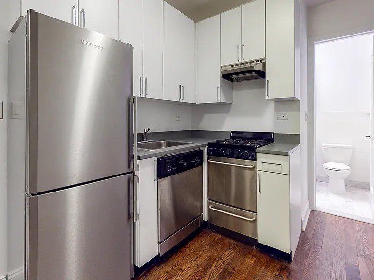167 E 87th St #5R — Photo 3