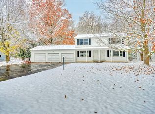 16 Beaman Rd W, Rochester, NY 14624