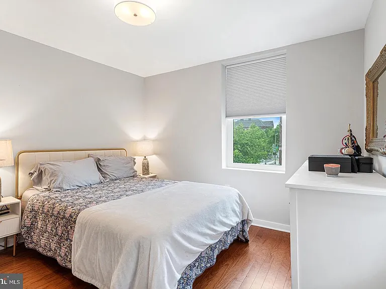 55 M St NW #202 — Photo 11