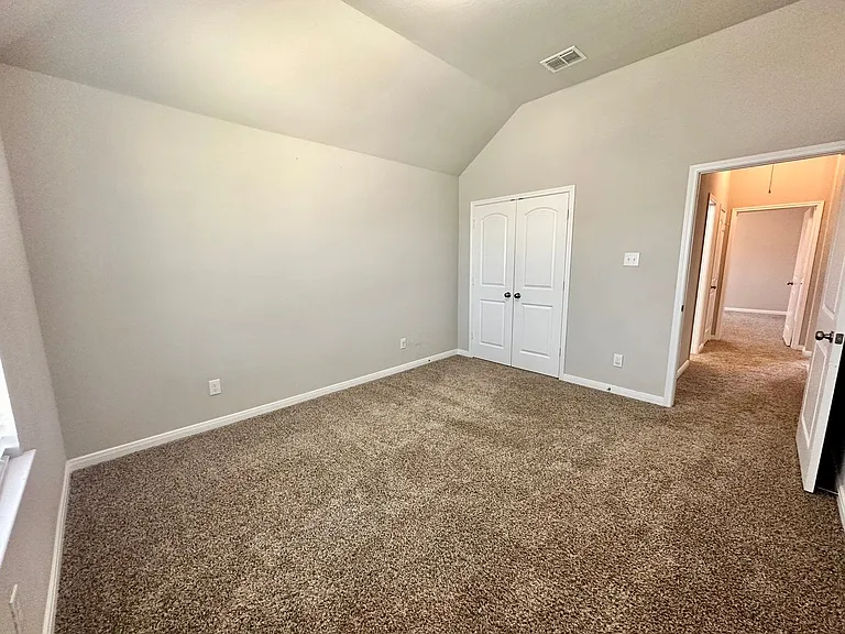 10612 Langham Dr — Photo 17