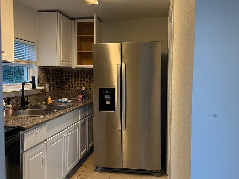3712 Columbia St — Photo 8