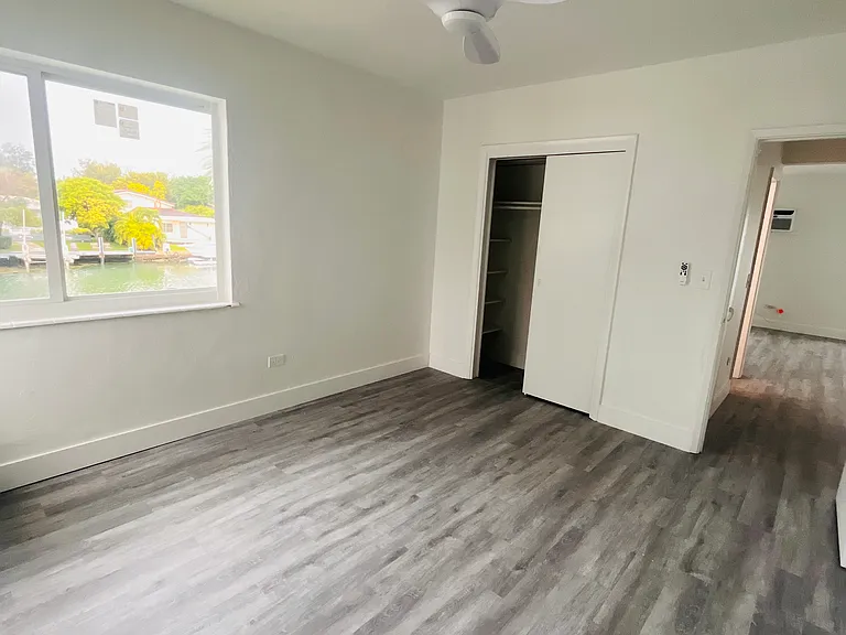 2045 Calais Dr #8 — Photo 12