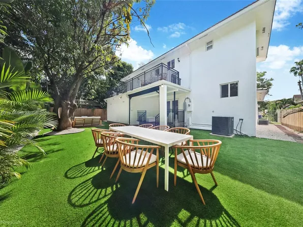 871 NE 81st St, Miami, FL 33138