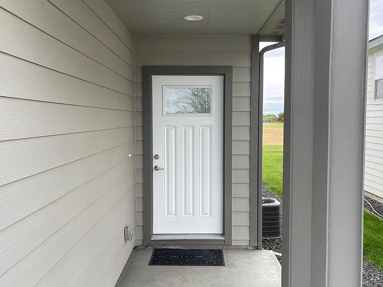 2425 Sunrise Dr #3 — Photo 2