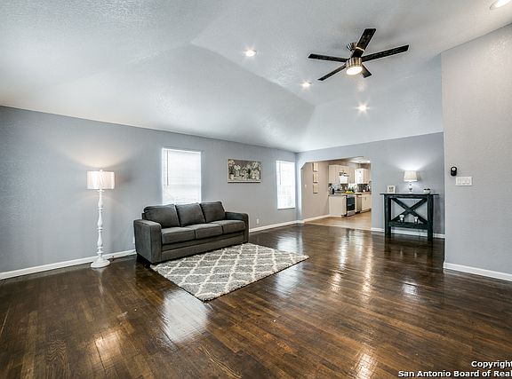 5th image of 213 Burcham Ave