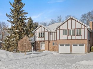 7089 Bush Dr, Ottawa, ON K4P1M8