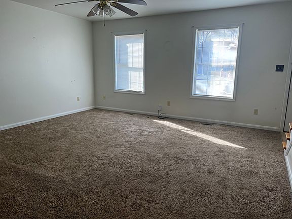 3rd image of 247 E Green St Unit A