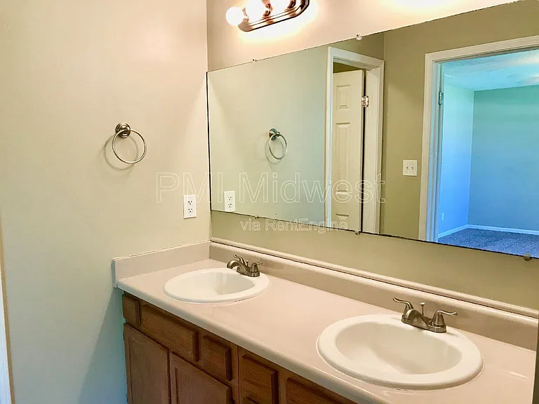 3215 Keystone Lakes Way — Photo 39