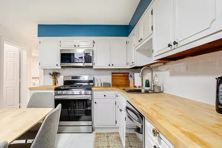 83 W 30th St #1 — Photo 9