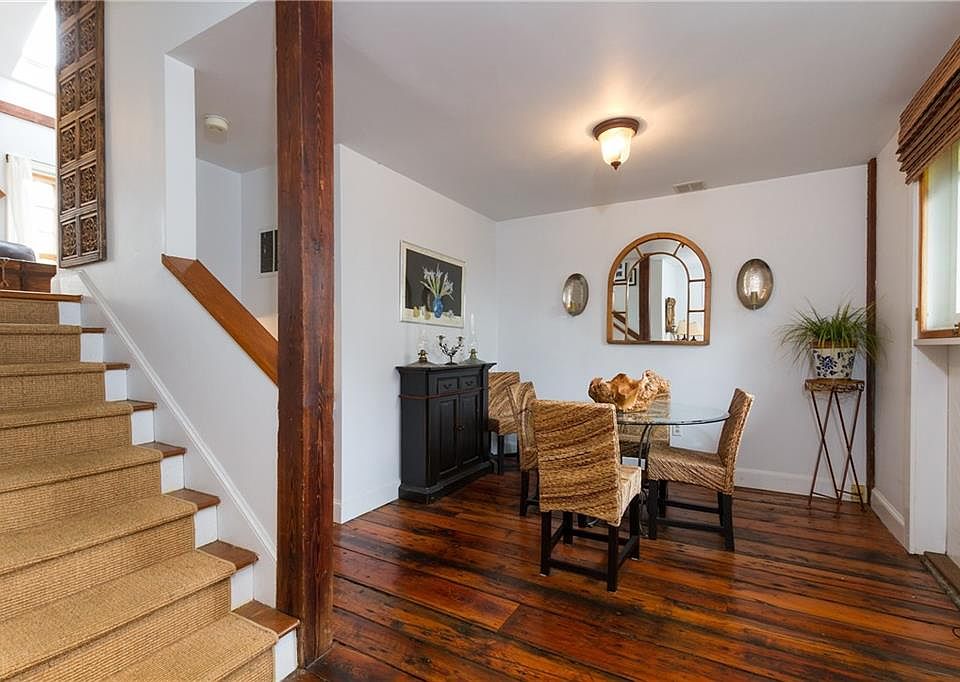 103 Coggeshall Ave Newport RI Zillow