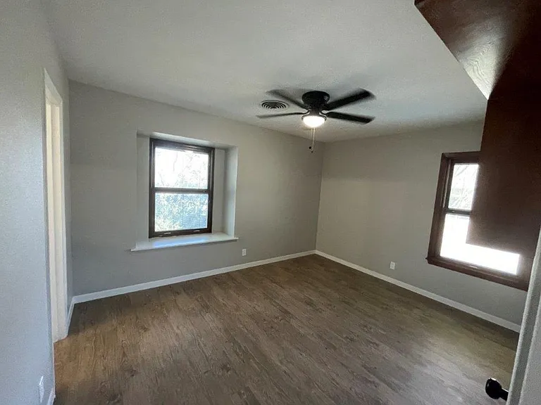 605 Kentshire Cir — Photo 27