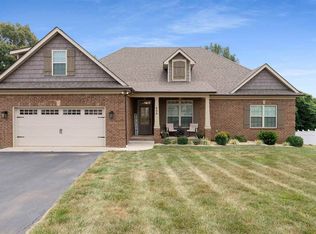 449 Adalynn Cir, Bowling Green, KY 42104