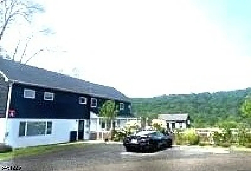 292 W Mill Rd #A