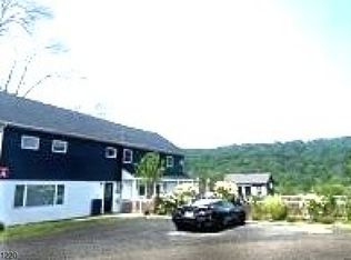 292 W Mill Rd Unit A, Long Valley, NJ 07853