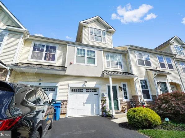 329 Ross Ct, Wyncote, PA 19095