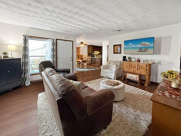 3rd image of 3150 W Carthage Dr Unit 4