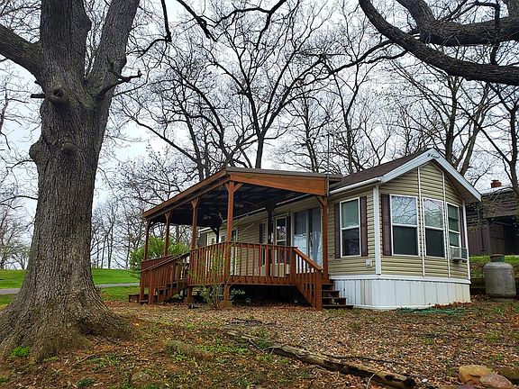 4th image of 10063 Wildflower Dr