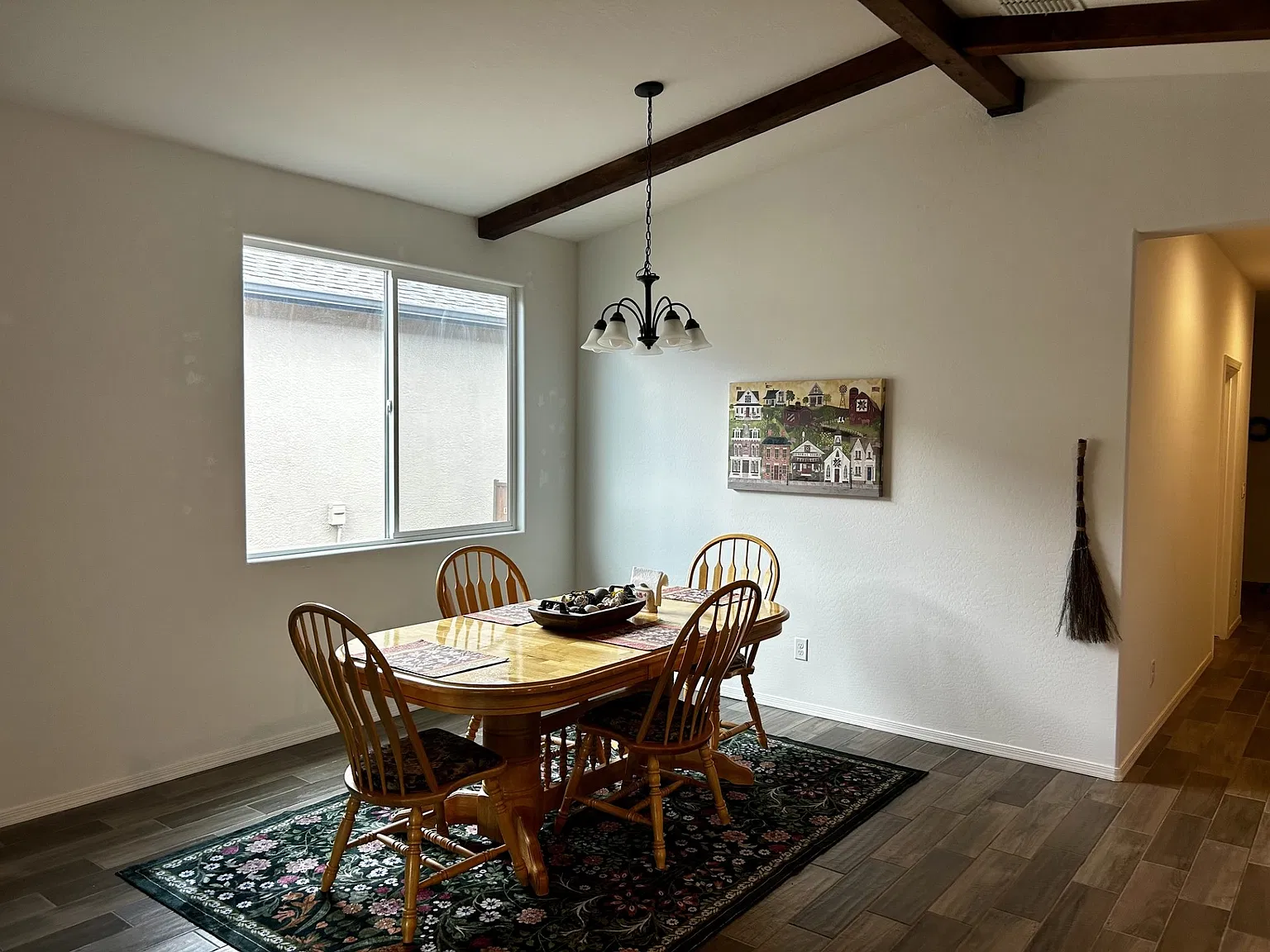 3 bed, 1594 sqft, $2,400 — Photo 3