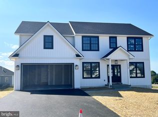 228 Daisy Dr, Lebanon, PA 17046