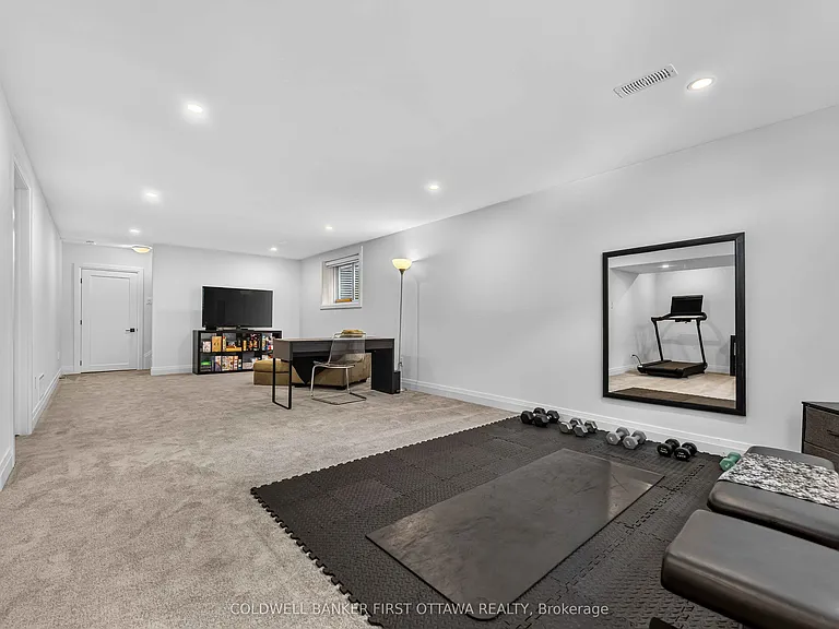 286 Cornice St — Photo 42