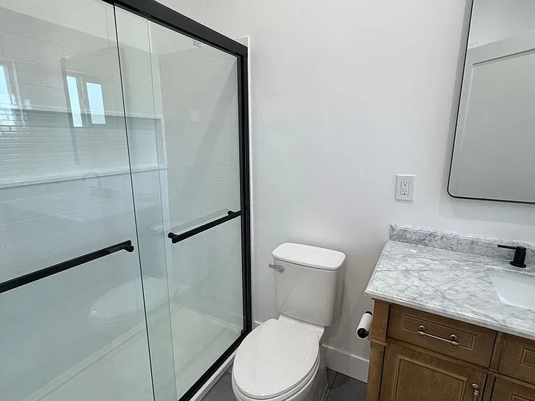 240 White Rd — Photo 12