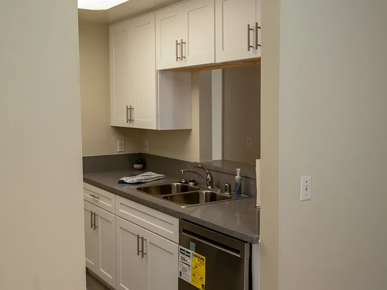 553StAn — Photo 30