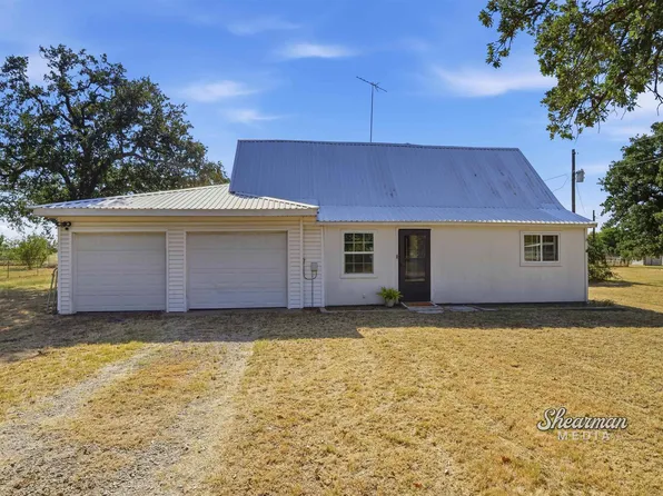 212 Bluegrove Cemetery Rd, Henrietta, TX 76365