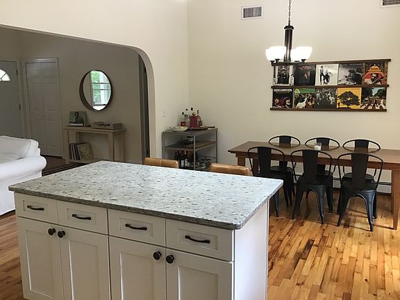 4th image of 104 Underwood Dr