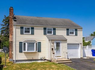 783 S Quaker Ln, West Hartford, CT 06110
