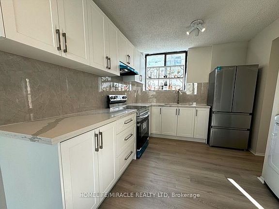 4th image of 665 Kennedy Rd #303