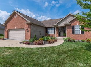 878 Crossbow Ln, Troy, OH 45373