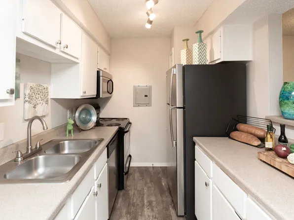 The Breakers on the Lake