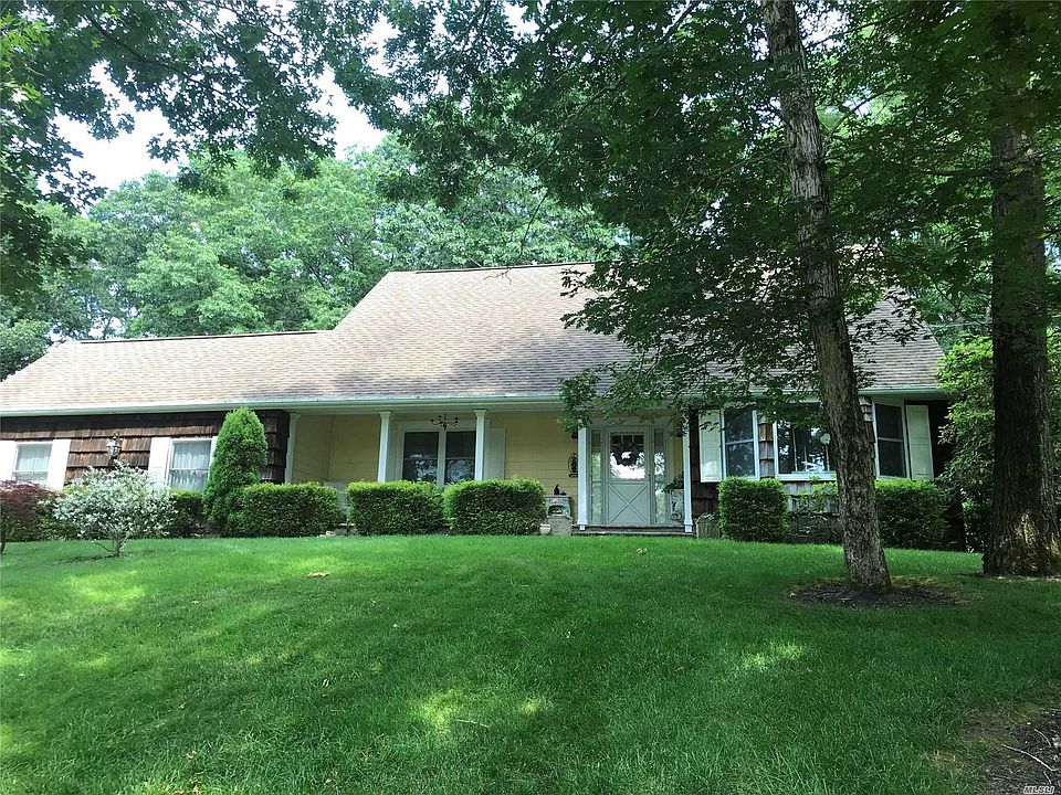 1st image of 20 Josephine Dr