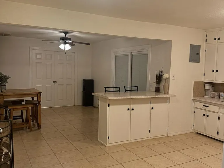 Kitchen and dining room with spacious bar!
