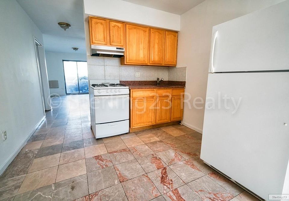 1st image of 3518 31st St APT 1