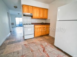 3518 31st St APT 1, Astoria, NY 11106