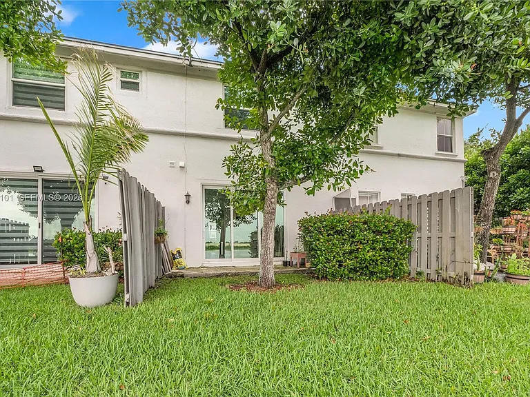 4015 SW 156th Ave #210 — Photo 35