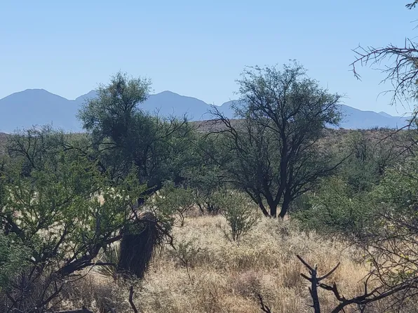 10AC S Bell Rd, Benson, AZ 85602