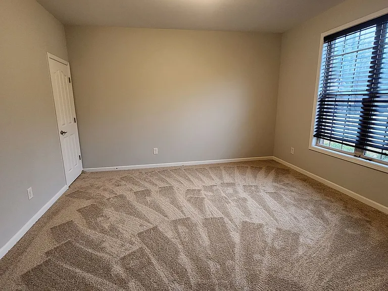 4525 Village Ct — Photo 3