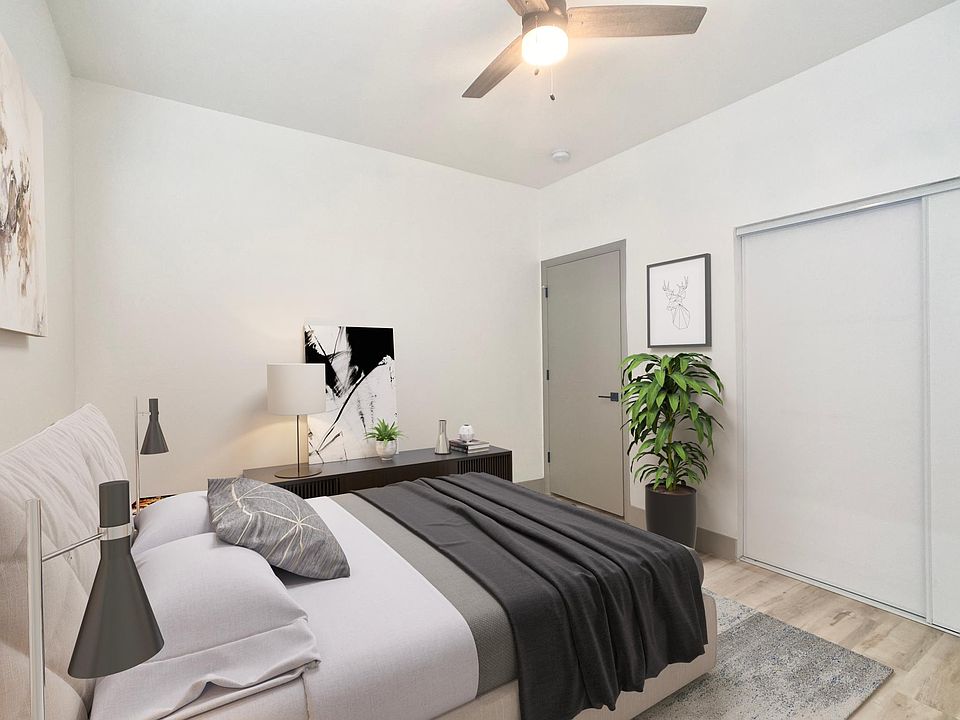 2nd image of 3012 N 40th St #3
