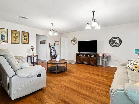 3rd image of 2108 Charles Dr