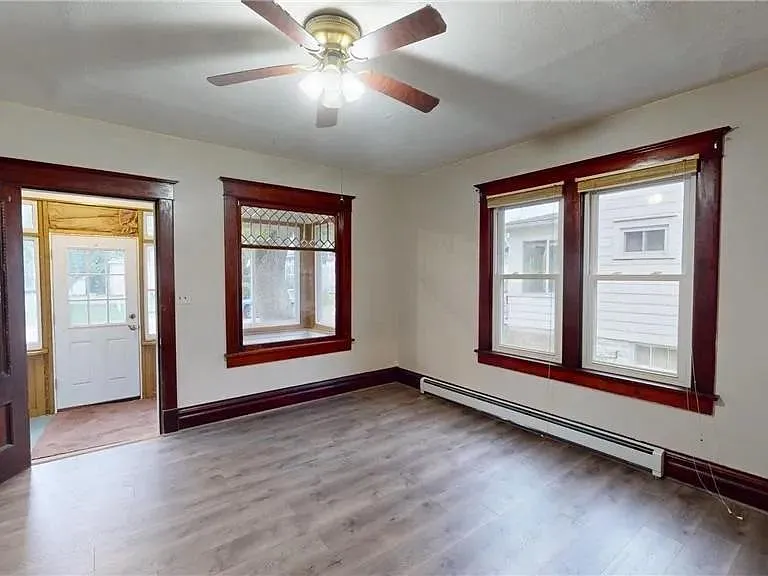 316 Court St — Photo 13