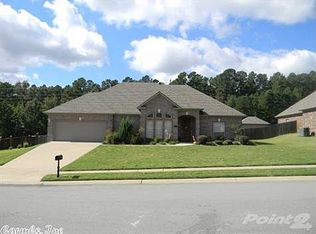 3717 Graceful Oaks Dr, Benton, AR 72019