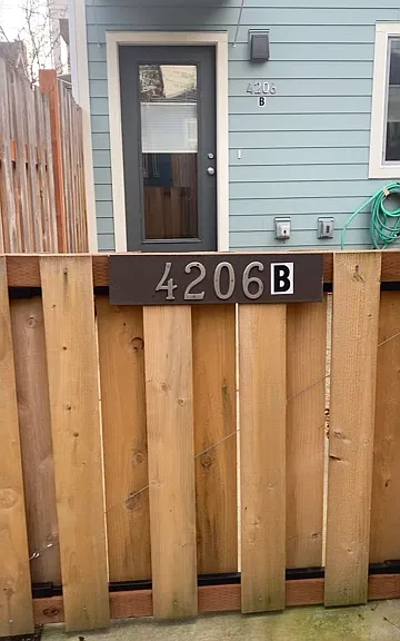 Front gate to the apartment.