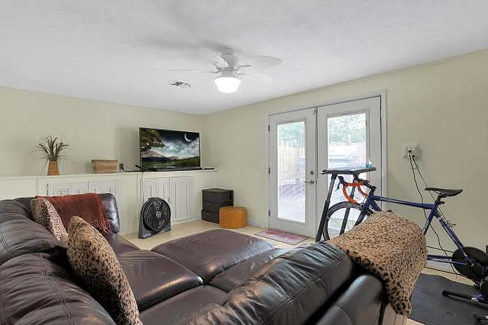 2842 Kingsrowe Ct #2842 — Photo 13