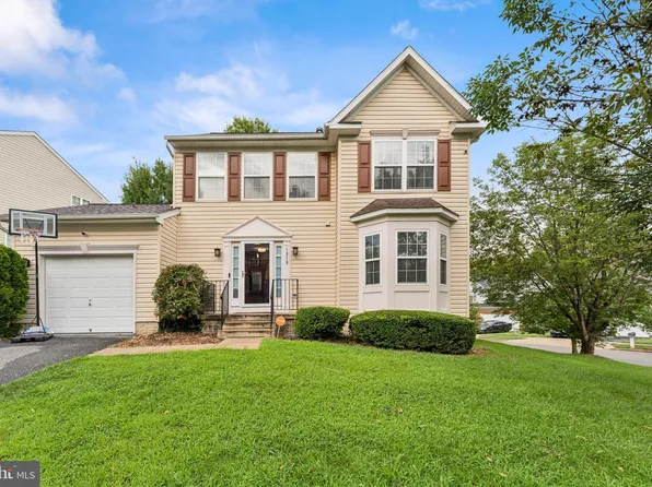 1818 Gould Dr, District Heights, MD 20747