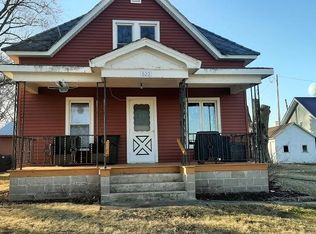 522 Maple Dr, Spring Grove, MN 55974