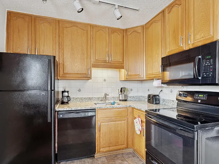1016 W Baltimore Pike #B1 — Photo 4