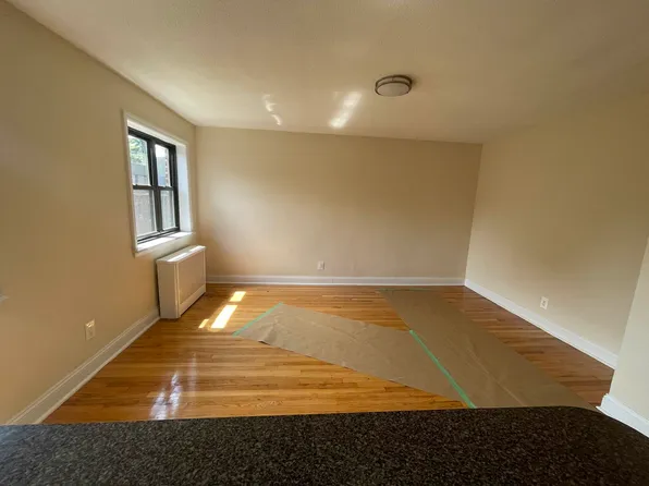 20-31 20th Street image 3 of 6